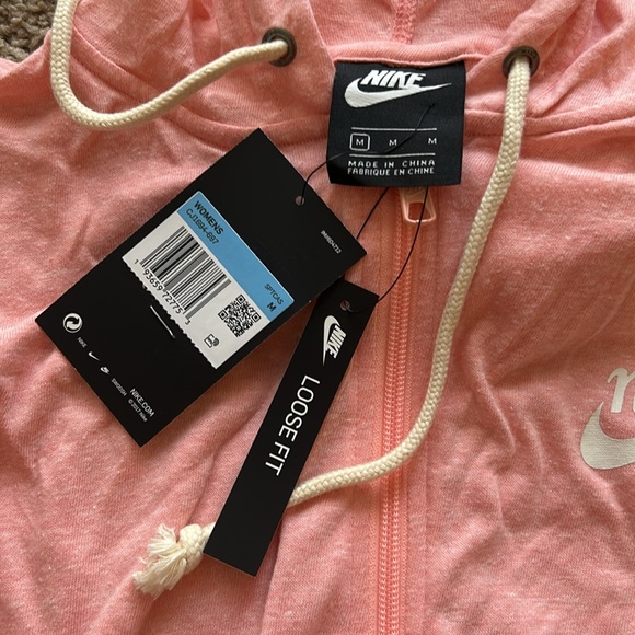 Nike Women’s Loose Fit Jacket - Picture 2 of 4